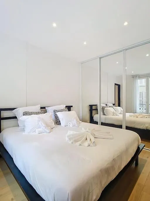Appartamento Studio 49-Le Cocon-Metro A 1Mn Parigi Francia