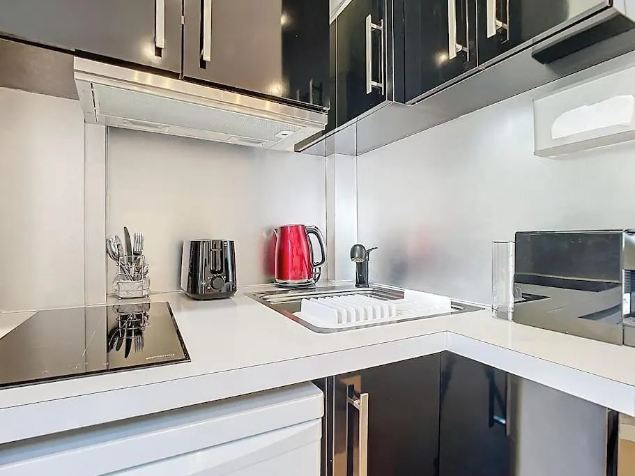 Appartamento Studio 49-Le Cocon-Metro A 1Mn Parigi Francia